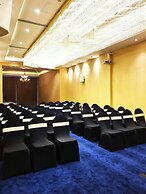 Fairway Colombo - Sri Lanka's First Hotel With Robot Technology