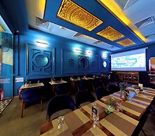 Fairway Colombo - Sri Lanka's First Hotel With Robot Technology