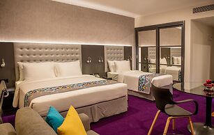 Fairway Colombo - Sri Lanka's First Hotel With Robot Technology