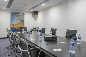 Fairway Colombo - Sri Lanka's First Hotel With Robot Technology