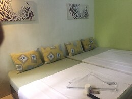 Ellen's Resort Annex