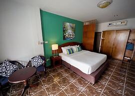 Sugar and Spice Inn