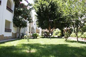 Toloman Hotel Bitez Beach