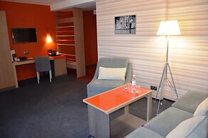 Villa Four Rooms