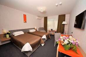 Villa Four Rooms