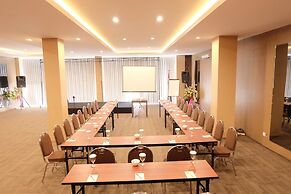 Viva Hotel Kediri, Azana Hotels Collection