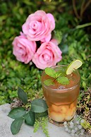 Viva Hotel Kediri, Azana Hotels Collection