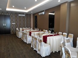 Viva Hotel Kediri, Azana Hotels Collection