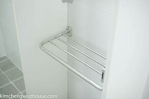 Kimchee Busan Downtown Guesthouse - Hostel