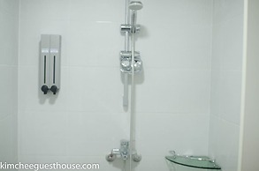 Kimchee Busan Downtown Guesthouse - Hostel