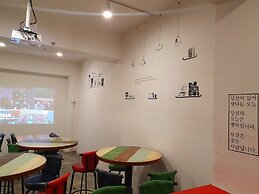 Kimchee Busan Downtown Guesthouse - Hostel