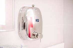 Kimchee Busan Downtown Guesthouse - Hostel