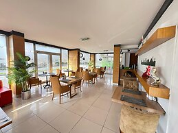 Lounge Boutique Hotel