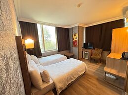 Lounge Boutique Hotel