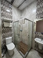 Lounge Boutique Hotel