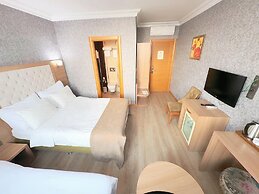 Lounge Boutique Hotel