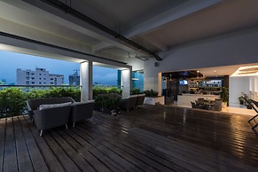 Naki Suites at Silvertown