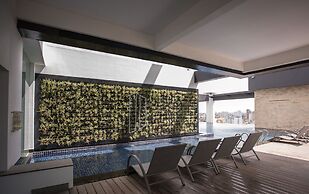 Naki Suites at Silvertown