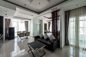 Naki Suites at Silvertown