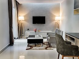 Naki Suites at Silvertown