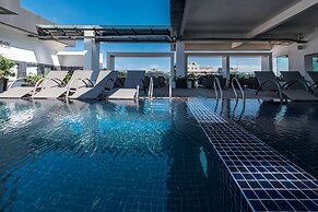 Naki Suites at Silvertown