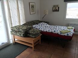 Lækjarkot Rooms and Cottages with Kitchen