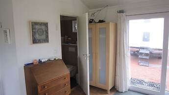 Lækjarkot Rooms and Cottages with Kitchen