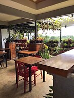 Aliria Bed and Breakfast