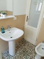 L'ARANCETO&STILNOVO GUEST HOUSE DI TOKA ALFONS