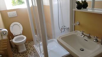 L'ARANCETO&STILNOVO GUEST HOUSE DI TOKA ALFONS