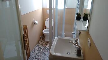 L'ARANCETO&STILNOVO GUEST HOUSE DI TOKA ALFONS