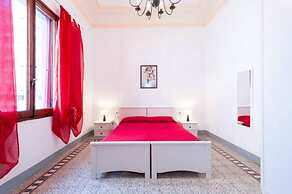 L'ARANCETO&STILNOVO GUEST HOUSE DI TOKA ALFONS