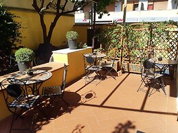 L'ARANCETO&STILNOVO GUEST HOUSE DI TOKA ALFONS