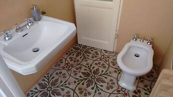 L'ARANCETO&STILNOVO GUEST HOUSE DI TOKA ALFONS