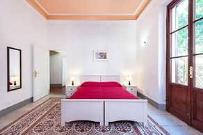 L'ARANCETO&STILNOVO GUEST HOUSE DI TOKA ALFONS