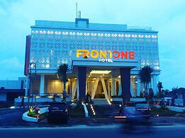 Front One Hotel Pamekasan Madura