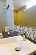 Front One Hotel Pamekasan Madura