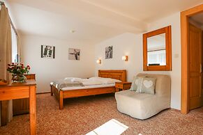 Hotel Mikulášska chata