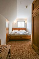 Hotel Mikulášska chata