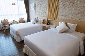 North Hill City Resort