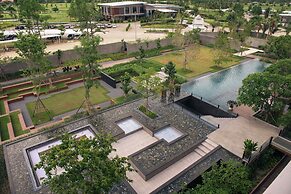 North Hill City Resort