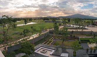 North Hill City Resort