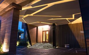 North Hill City Resort