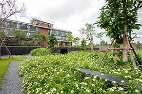 North Hill City Resort