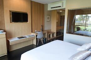 North Hill City Resort