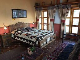 Hotel y Cafe La Casa del Mundo