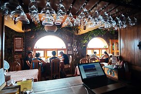 Hotel y Cafe La Casa del Mundo