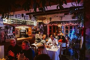 Hotel y Cafe La Casa del Mundo