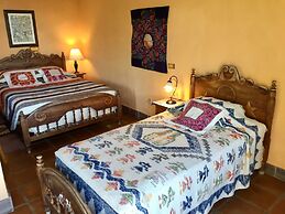 Hotel y Cafe La Casa del Mundo