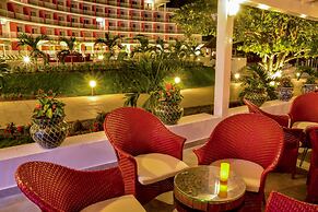 Grand Decameron Cornwall Beach, A Trademark All-Inclusive Resort